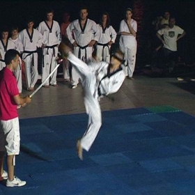 Α.Σ. Αστραπή Πατρών - Επίδειξη Tae Kwon Do στο θεατράκι