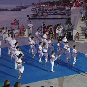 Α.Σ. Αστραπή Πατρών - Επίδειξη Tae Kwon Do στο θεατράκι