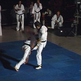 Α.Σ. Αστραπή Πατρών - Επίδειξη Tae Kwon Do στο θεατράκι