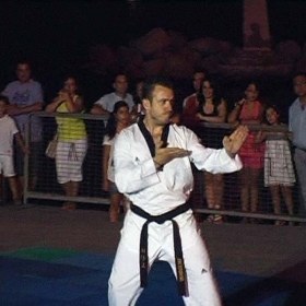 Α.Σ. Αστραπή Πατρών - Επίδειξη Tae Kwon Do στο θεατράκι