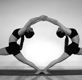 Α.Σ. Αστραπή Πατρών - Partner Yoga