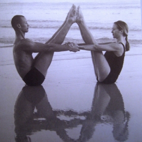 Α.Σ. Αστραπή Πατρών - Partner Yoga